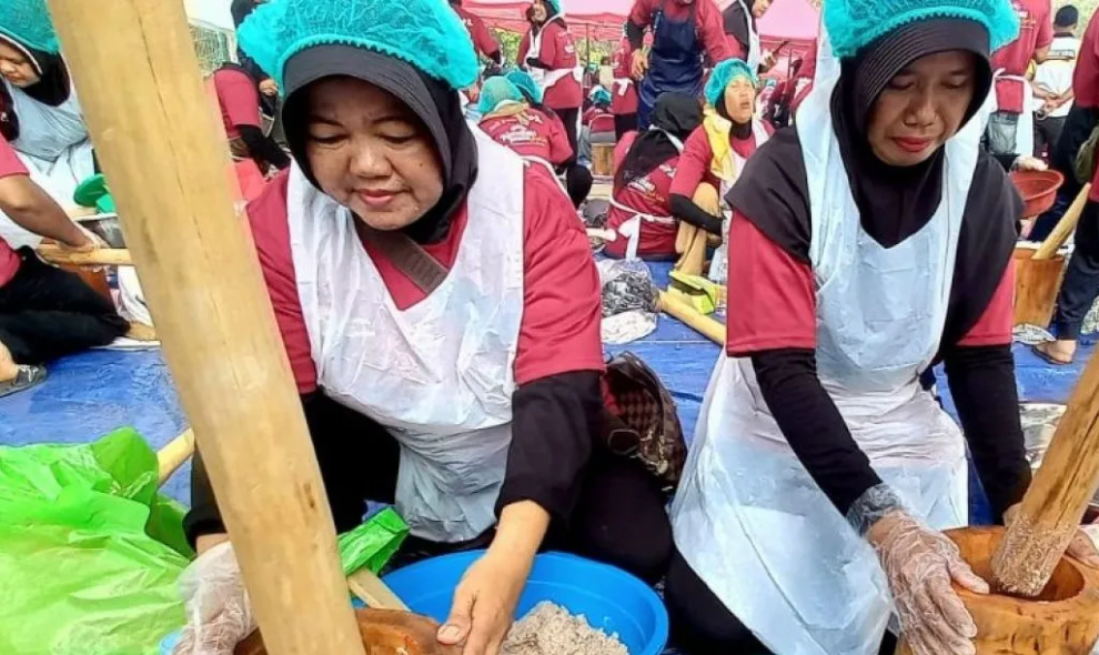 Terasi Habang Bangka Selatan Pecahkan Rekor Dunia, 300 Peserta Produksi 300 Kilogram