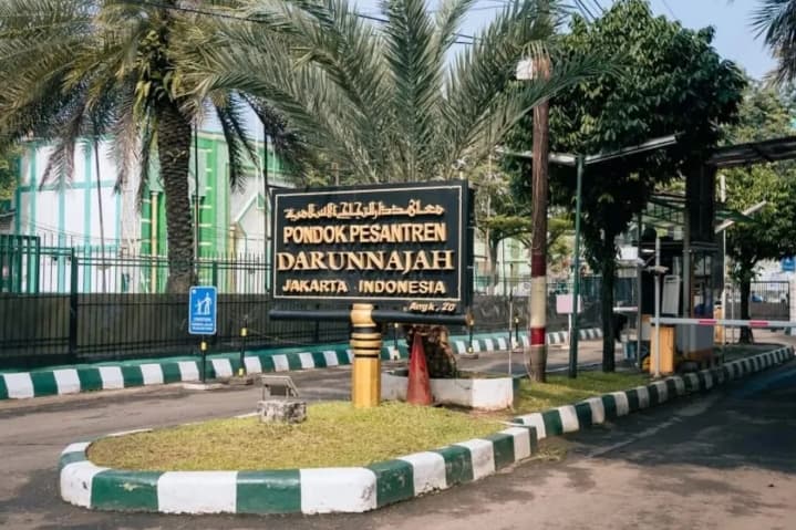 Pesantren Darunnajah Terapkan Sistem Pendidikan Gontor di Jakarta melalui Panca Jiwa Pondok