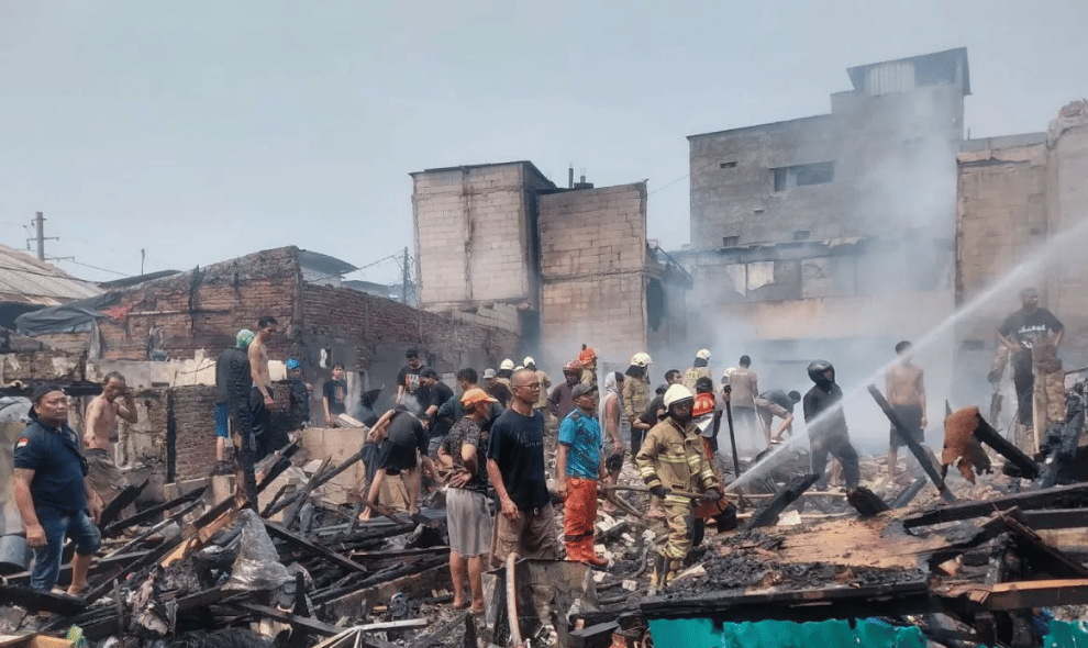 Kebakaran Hanguskan 20 Rumah di Pademangan Jakarta Utara, 110 KK Terdampak