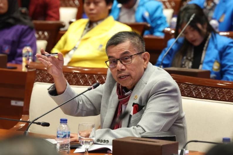 Hinca Pandjaitan Dorong Kasus Arbitrase Internasional Jadi Pembelajaran dalam Penyusunan RUU HPI