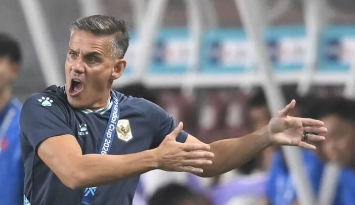 Herdman Ingin Timnas Indonesia Beri Penghormatan Terbaik untuk Korban Tragedi Kanjuruhan