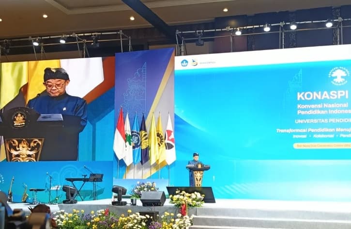 Kemendikdasmen Ungkap Baru 25 Persen Sekolah Mengajarkan Coding dan AI