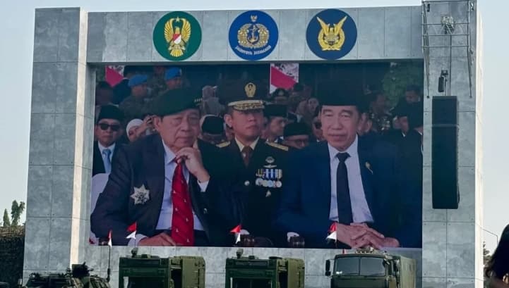 Jokowi dan SBY Hadiri Upacara HUT Ke-81 TNI yang Dipimpin Presiden Prabowo