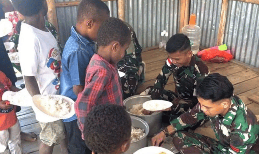 Yonif 645/GTY Gelar Doa dan Makan Bersama Warga Jayawijaya Jelang HUT Ke-81 TNI