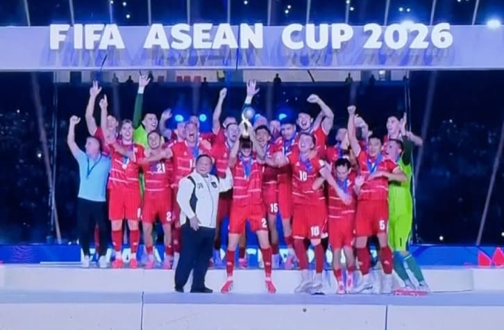 Prabowo Menyerahkan Trofi FIFA ASEAN Cup 2026 setelah Indonesia Menaklukkan Thailand