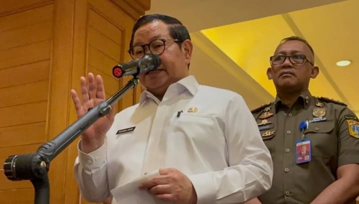 Pramono Sebut Koordinasi Damkar dan Warga Berhasil Mencegah 34 Kebakaran di Jakarta