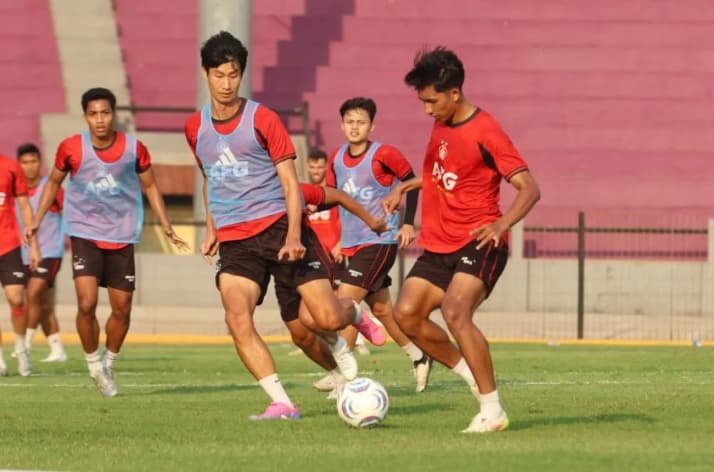 Persik Kediri Mematangkan Taktik untuk Hadapi Madura United di Stadion Brawijaya