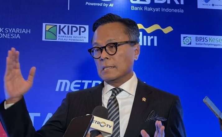 Danantara Minta INKA Bertransformasi di Tengah Rencana KAI Impor 23 Rangkaian KRL Bekas dari Jepang