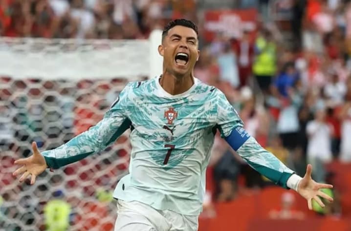 Cristiano Ronaldo Terancam Larangan Bela Portugal Selama Enam Bulan Usai Tinggalkan Pemusatan Latihan Tanpa Izin
