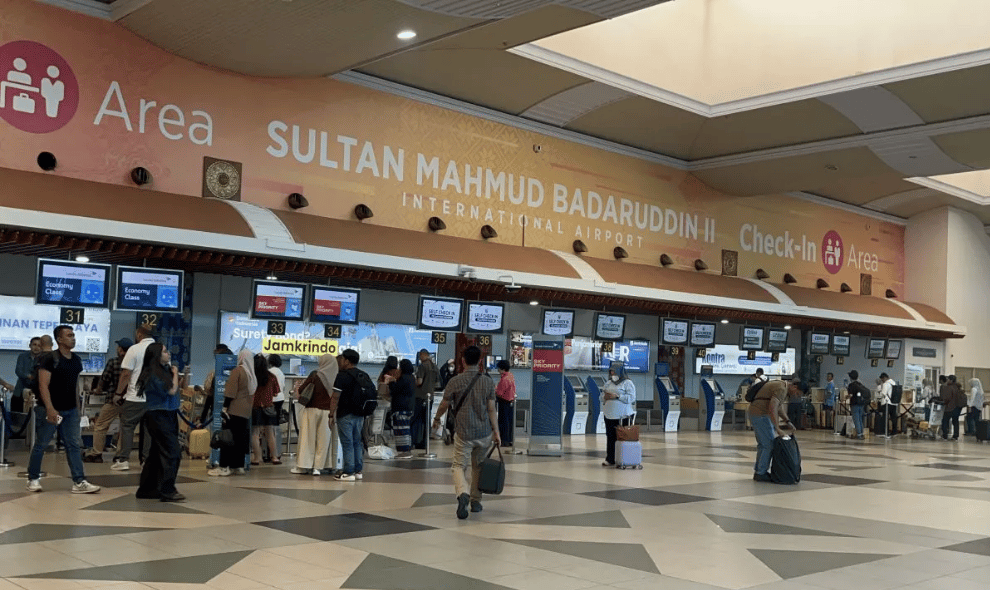 Kabut Asap Ganggu 18 Penerbangan di Bandara Palembang, Jarak Pandang Turun hingga 600 Meter