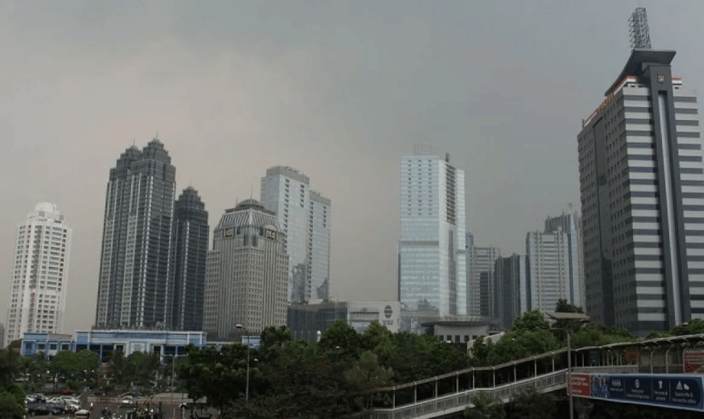 BMKG Prakirakan Jakarta Berawan pada Minggu Pagi, Hujan Ringan Berpotensi Guyur Tiga Wilayah pada Malam Hari