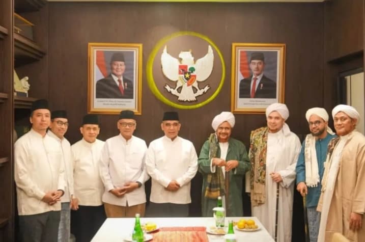 Ketua MPR Ahmad Muzani Sebut Dakwah Habib Umar bin Hafidz Perkuat Persatuan Umat dan Keutuhan Bangsa