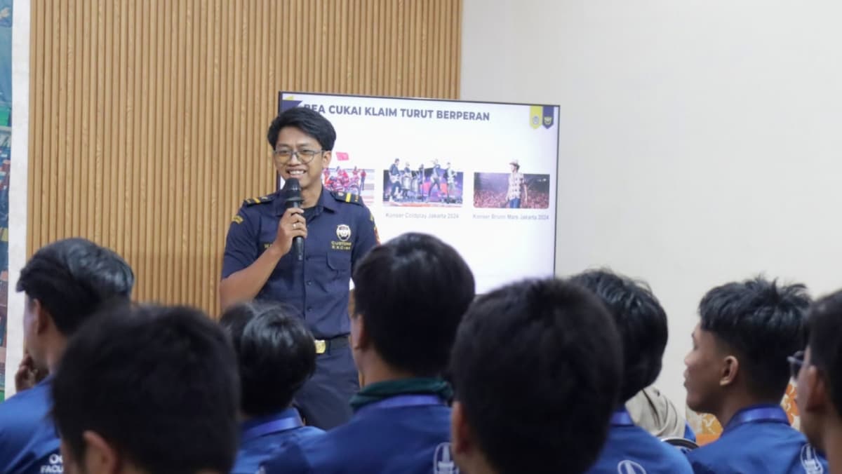 BC Perak Care, Ajak Mahasiswa UNAIR dan ITS Kenal Lebih Dekat Kepabeanan dan Cukai