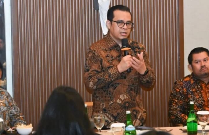 Wamenkomdigi Ingatkan Perusahaan Kenali Agen AI, Waspadai Risiko Kebocoran Data dan Pelanggaran Aturan