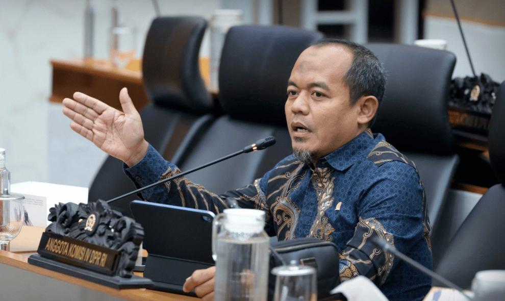 Karhutla Tak Kunjung Terkendali, Komisi IV DPR Kritik Kemenhut dan Ungkap Peringatan Titik Api Sejak Awal 2026