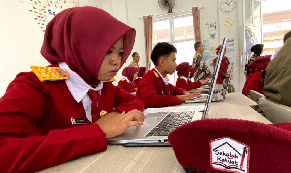 Sempat Putus Sekolah, Siswa Sekolah Rakyat di Garut Kini Belajar Pemrograman dan Bercita-cita Jadi Programmer
