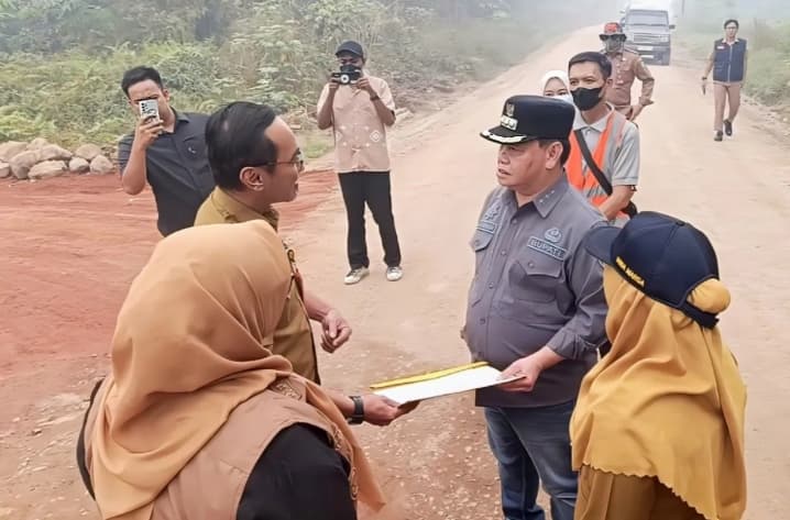 Pemkab Kotawaringin Timur Bangun Jalan Kandan-Camba Senilai Rp11,9 Miliar, Siapkan Jalur Pintas Sampit ke Mentaya Hulu