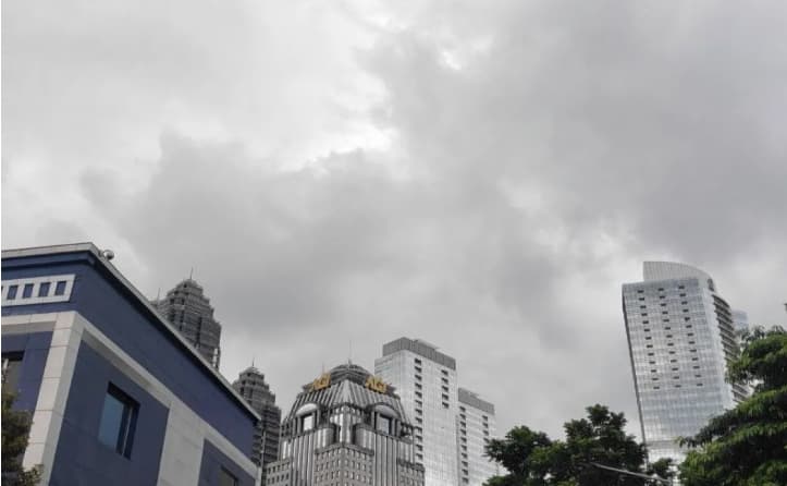 BMKG Prakirakan Jakarta Berawan Tebal Rabu Pagi, Suhu Udara Bisa Tembus 36 Derajat Celsius