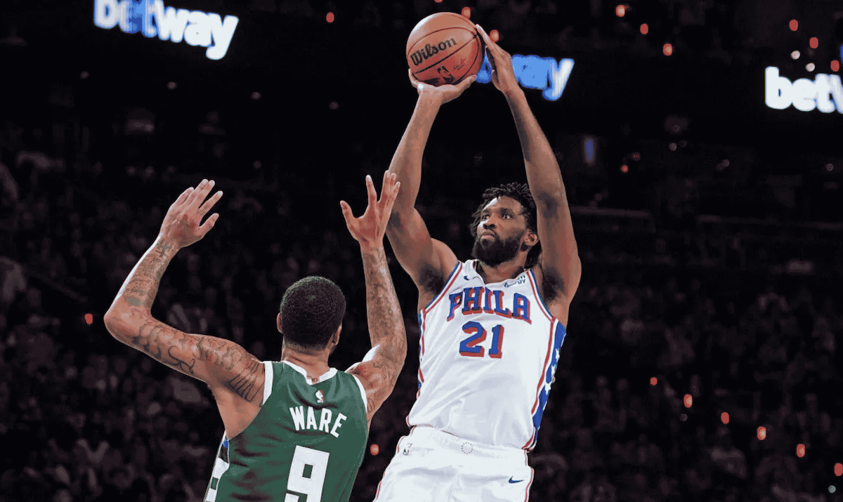 Joel Embiid Cetak Triple-Double, Philadelphia 76ers Kalahkan Milwaukee Bucks 127-116 dan Pertahankan Rekor Sempurna di NBA