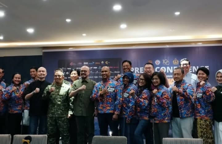 Sebanyak 19 Perenang Siap Seberangi Selat Madura demi Bantu Perempuan Nelayan Korban Abrasi di Demak