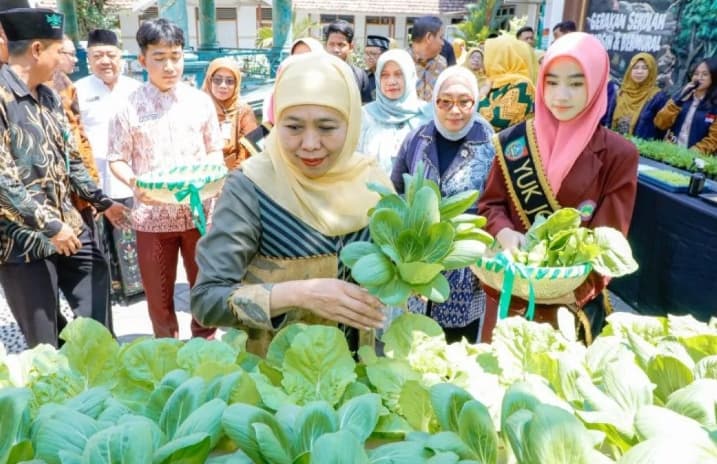 Khofifah Dorong 1.548 Sekolah di Jawa Timur Jadi Pusat Inovasi Ketahanan Pangan Lewat Program SIKAP