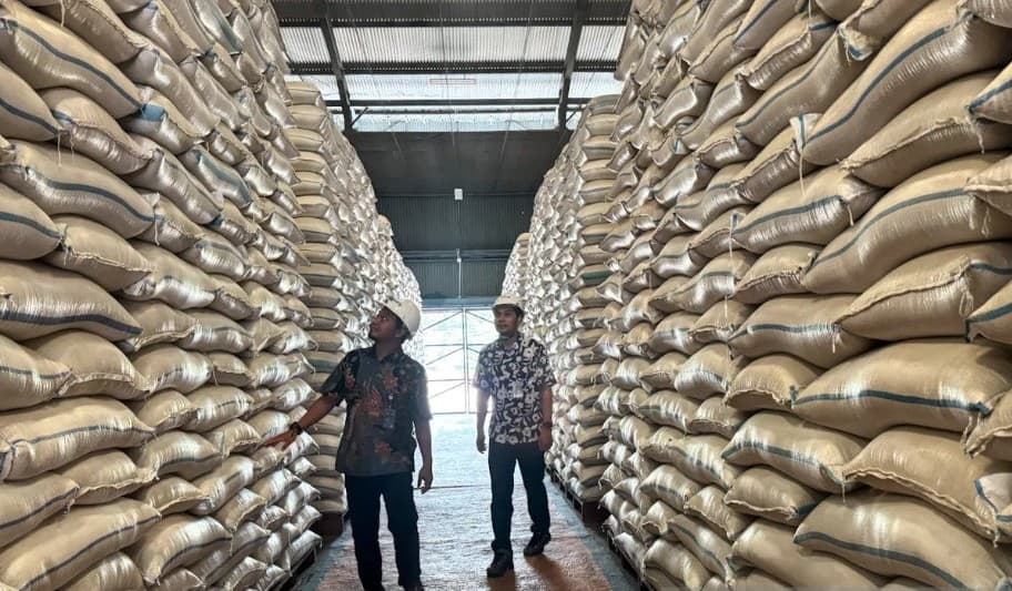 Bulog Semarang Pastikan Stok Beras 81.600 Ton Aman untuk Natal 2026 dan Tahun Baru 2027