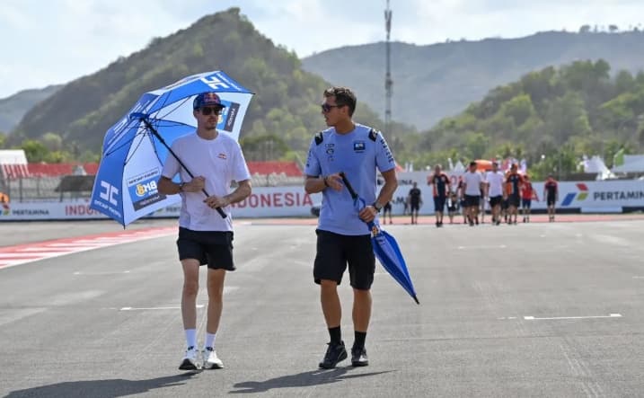 Alex Marquez Rebut Pole Position MotoGP Malaysia 2026, Kalahkan Marc Marquez dan Pedro Acosta di Sepang