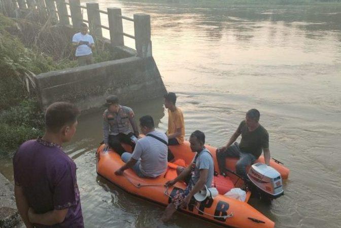 Bocah Tenggelam di Sungai Kampar Riau Berhasil Ditemukan Tim SAR