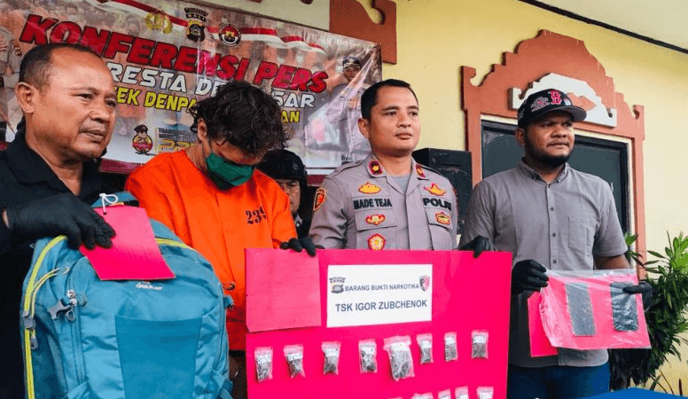 Polisi Tahan WNA Asal Belarus Terlibat Transaksi Ganja di Denpasar