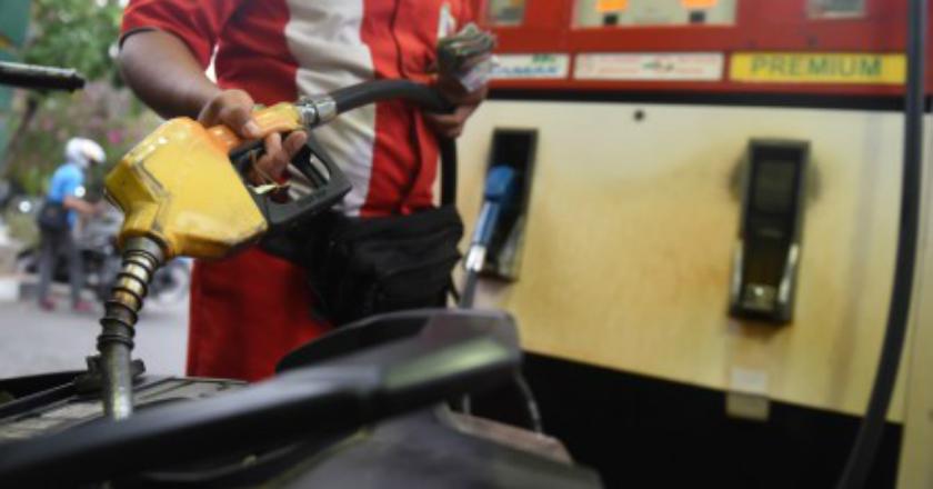 DPR Tunda Rapat Kenaikan Harga Premium