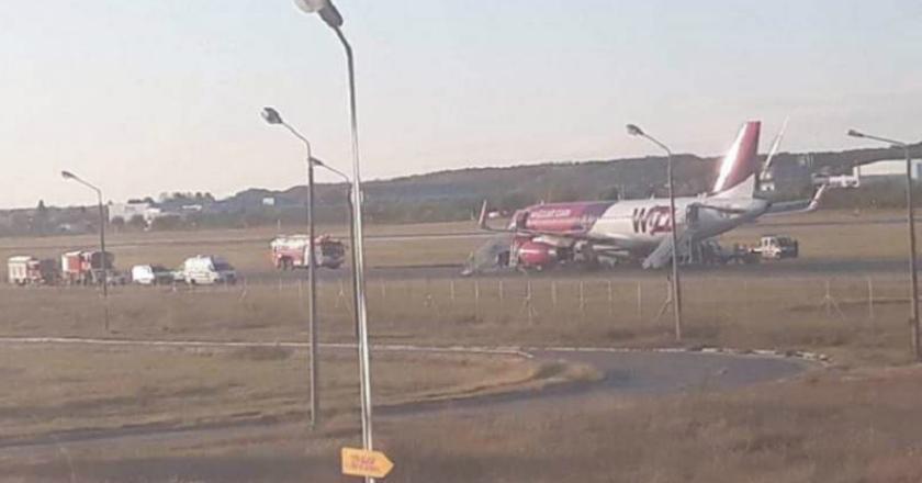 WizzAir Lakukan Pendaratan Darurat Usai Terima Ancaman Bom, Bagaimana Penumpang?