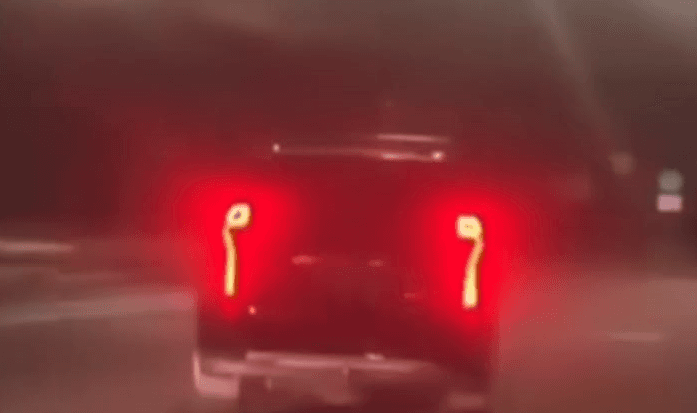 Viral! Sopir Pajero Lempar Botol dan Terobos Lampu Merah di Jaksel