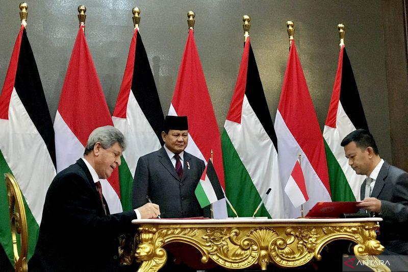 Prabowo Berikan Beasiswa kepada 22 Mahasiswa Palestina Kuliah di Universitas Pertahanan