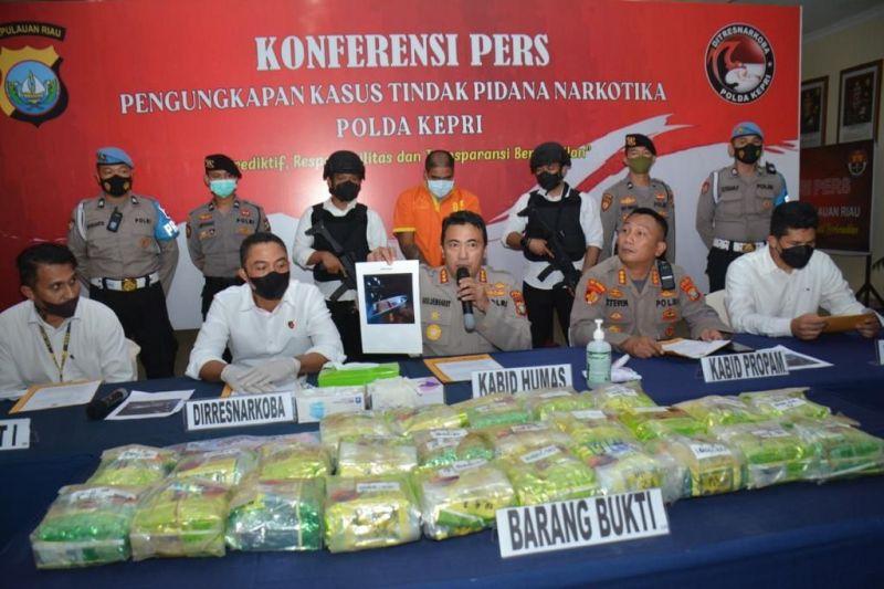 Polda Kepri Kejar Pelaku Lain Kasus Penyelundupan 26,6 Kg Sabu