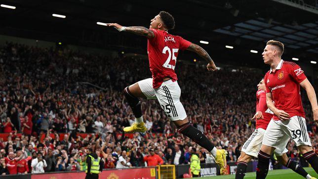 Akhiri Puasa Gol, Manchester United Menang Tipis atas Liverpool 2-1
