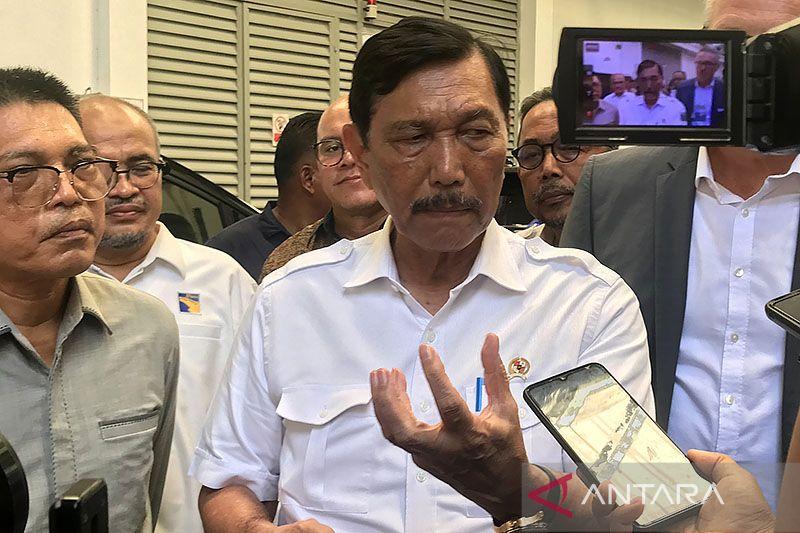 Luhut Pastikan Pemerintah belum Putuskan soal Impor KRL Bekas Jepang