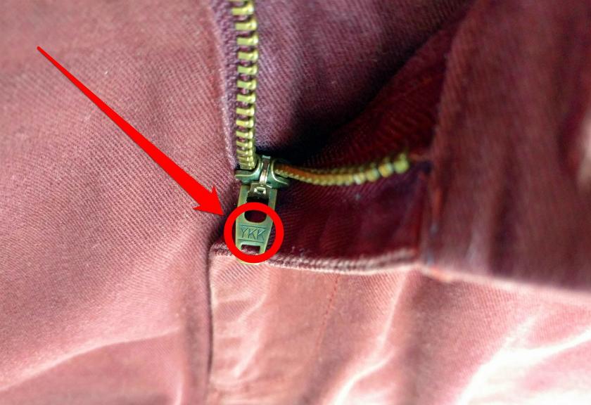 Penasaran Sama Arti 'YKK' di Resleting Kamu? Ini Jawabannya Lho