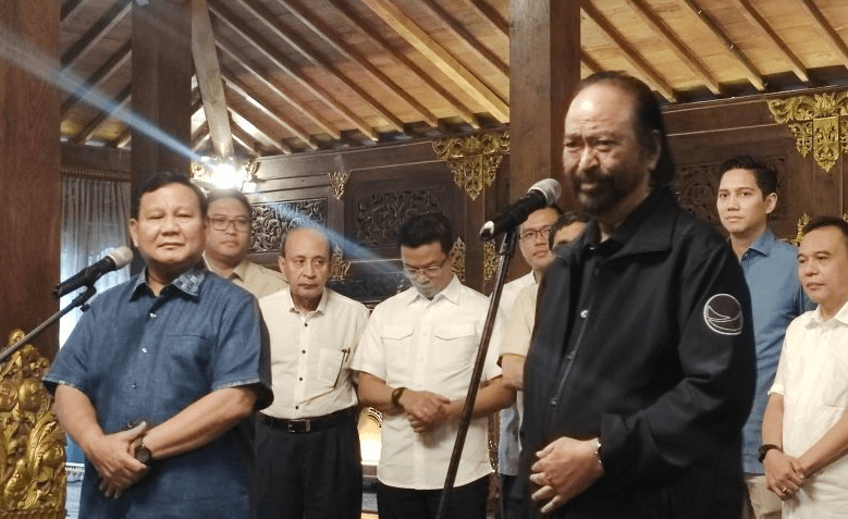 Prabowo dan Surya Paloh Sepakat Saling Hormati Arah Politik Masing-masing