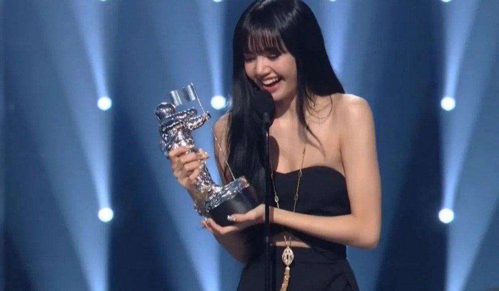 Lisa BLACKPINK Kalahkan BTS Di Penghargaan MTV Video Music Awards 2022