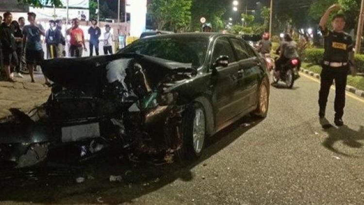 Polisi Bakal Proses Hukum Pengendara Mobil Dinas DPRD Jambi Berisi Cewek Bugil