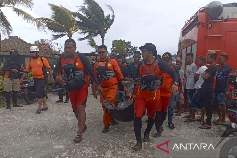 Satu Wisatawan Terseret Arus di Pantai Batu Belig Bali Ditemukan Meninggal