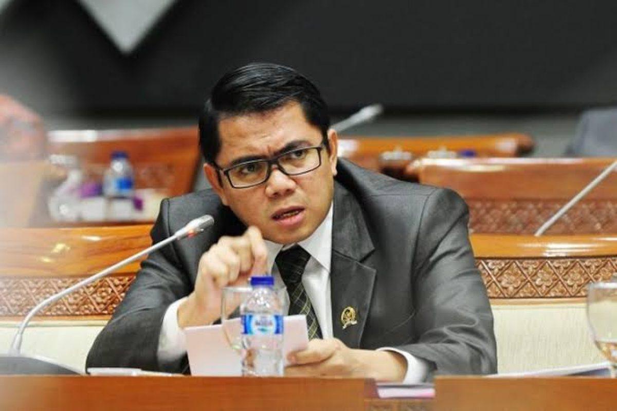 4 Pernyataan Arteria Dahlan dalam Debat Panas dengan Mahfud