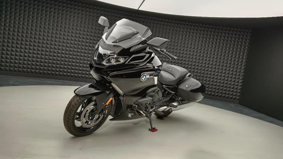 BMW Luncurkan Kacamata Pintar untuk Motor