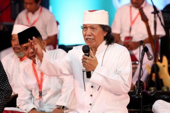 Cak Nun Dirawat di RSUP Sardjito, Kolega: Makin Membaik Dari Sore Tadi