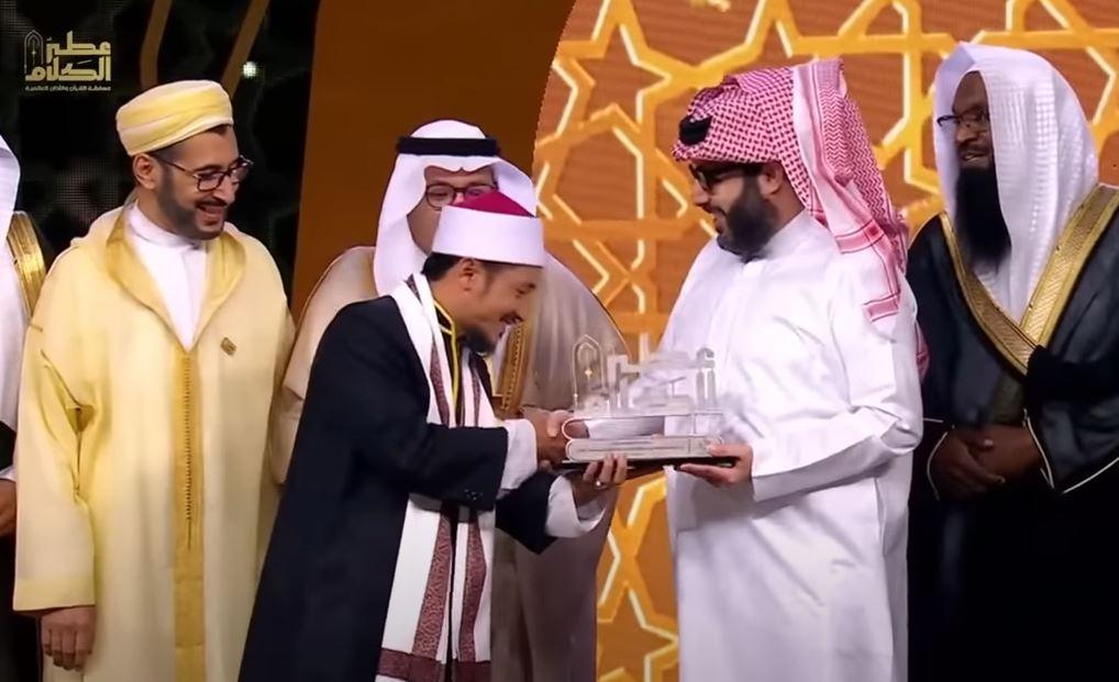 Viral! Pria Asal Aceh Juara 2 Lomba Azan di Arab Saudi, Netizen: Siap-siap Pajak