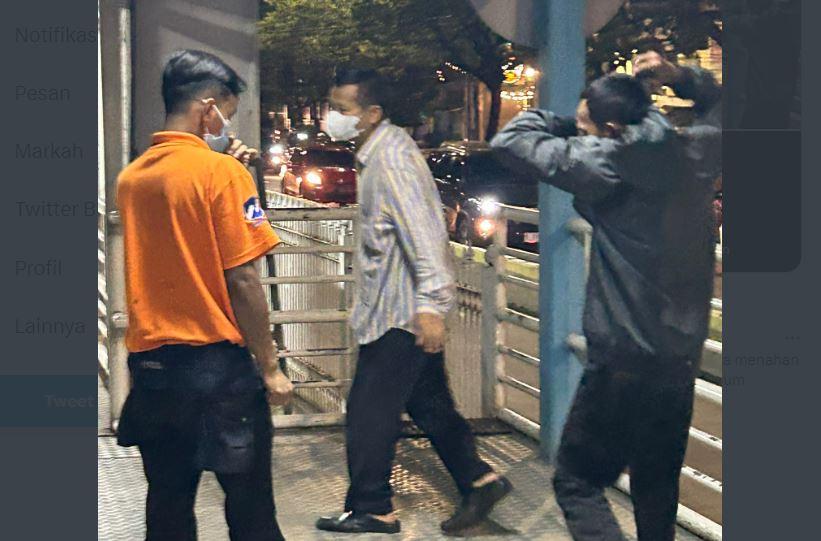 Pria Gesek-gesek Alat Kelamin ke Wanita di TransJakarta Monas-Pulogadung
