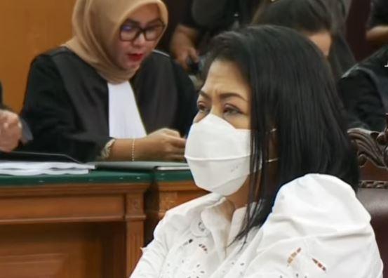 Bak Pakai Jasa MUA, Putri Candrawathi Make Up 'On' di Sidang Pembelaan Terakhir Kasus Yosua