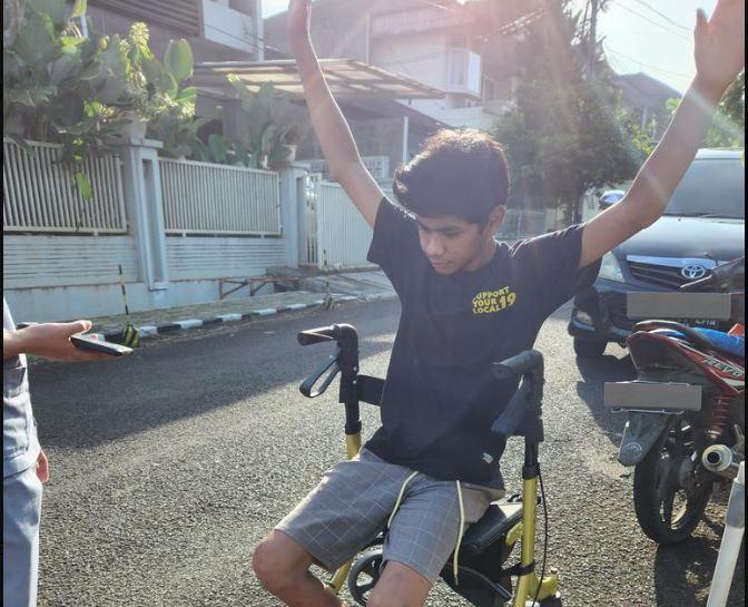 Momen Pertama David Berjemur di Bawah Matahari Langsung, Usai Dirawat Puluhan Hari