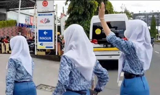 Geger! Ratusan Pelajar di Ponorogo Ajukan Pernikahan Dini gegara Hamil Duluan