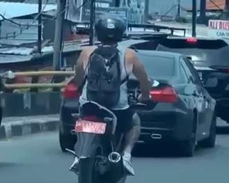 Geger! WNA di Bali Pakai Motor Dinas dengan Pelat Merah
